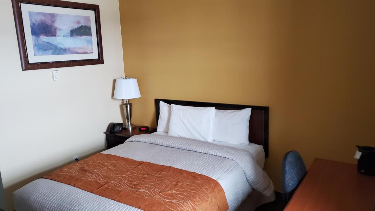 Imperial Fireside Inn Садбери Экстерьер фото